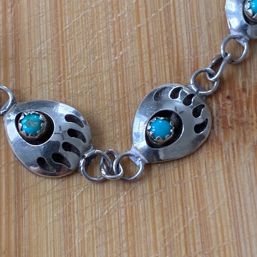 Vintage Sterling Silver and Turquoise Navajo Paw Bracelet - Picture 4 of 16